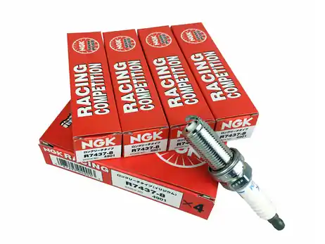 High Quality NGK Competition R7438-8 (x4) Angled Ground Strap Spark Plug Set - 2.0 TSI EA888 Gen3 (IS38)