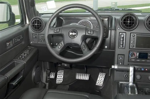 Modern Hummer H2 Putco Street Design Liquid Pedal Foot Rest - 931124