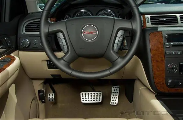 Popular GMC Sierra Putco Street Design Liquid Pedals - 931180