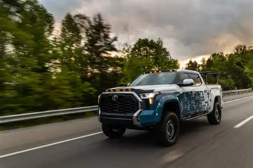 Free Returns AVS 2023-2024 Toyota Sequoia / Tundra Aeroskin LightShield Protector - 953294